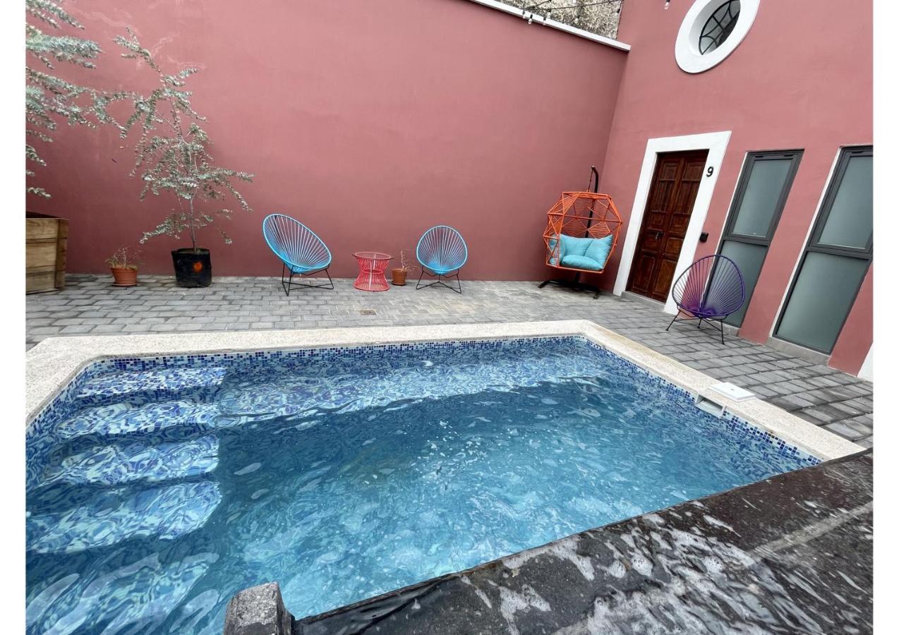 グアダラハラ Quinta La Perlaホステル エクステリア 写真