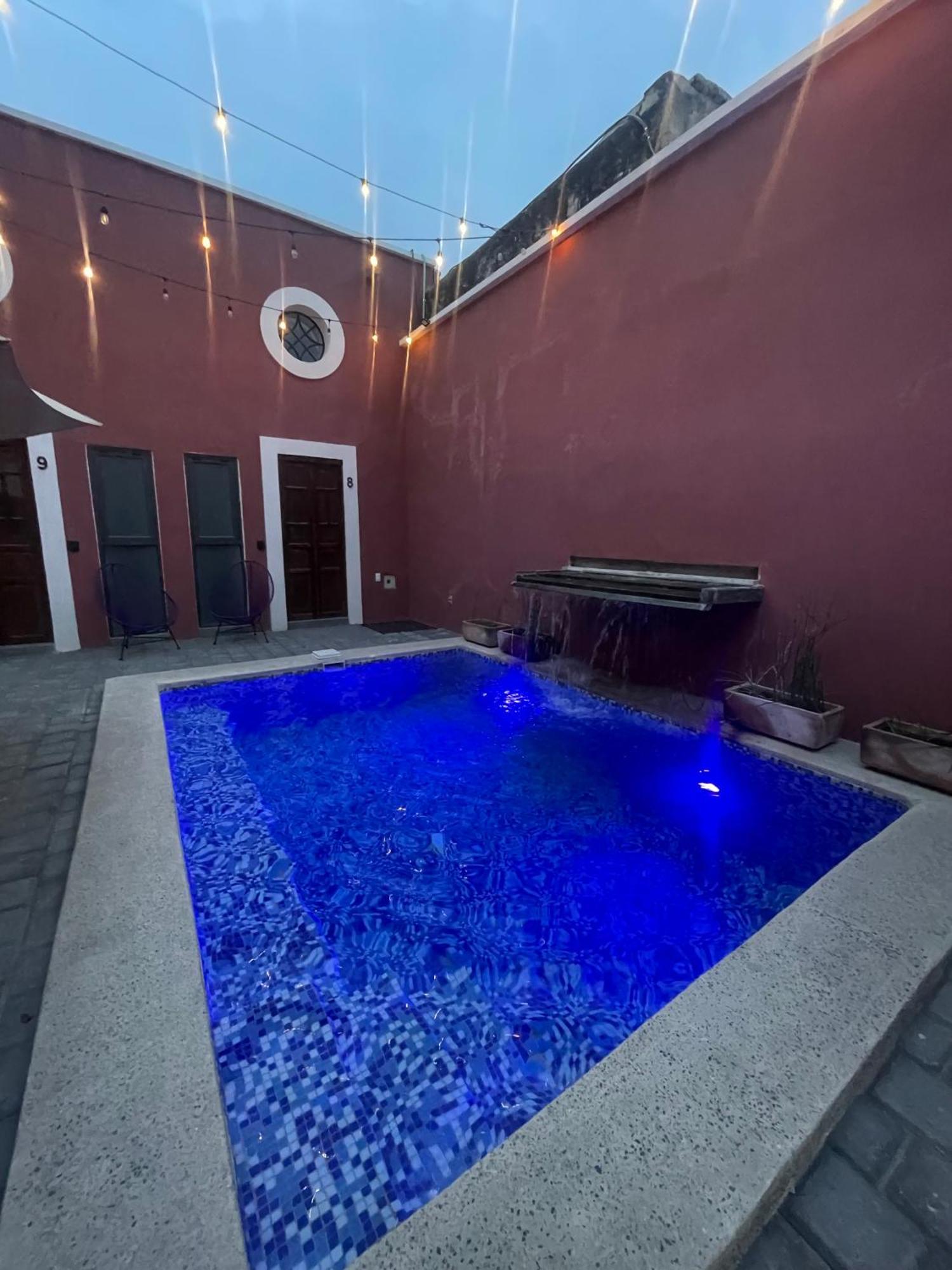 グアダラハラ Quinta La Perlaホステル エクステリア 写真