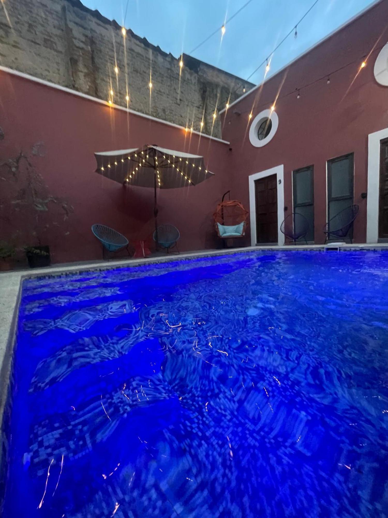 グアダラハラ Quinta La Perlaホステル エクステリア 写真